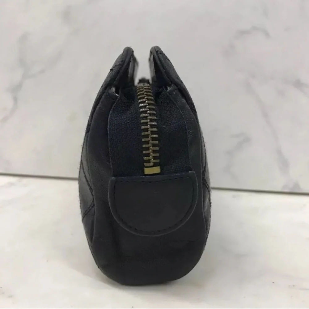 CHANEL Matelasse Pouch/Clutch
Leather Black Authentic with COA - Picture 3 of 10